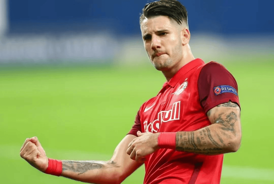 斯图加特客场大胜,踢出出色表现 斯图加特客场大胜,踢出出色表现