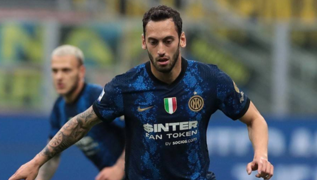 半岛体育在线-卡利亚里平局收官，防线稳固表现的简单介绍