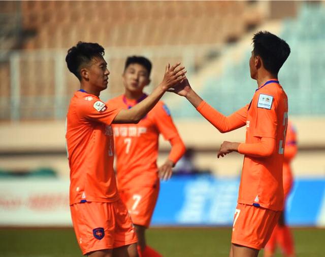 青岛中能爆冷取胜，刷新球队纪录的简单介绍