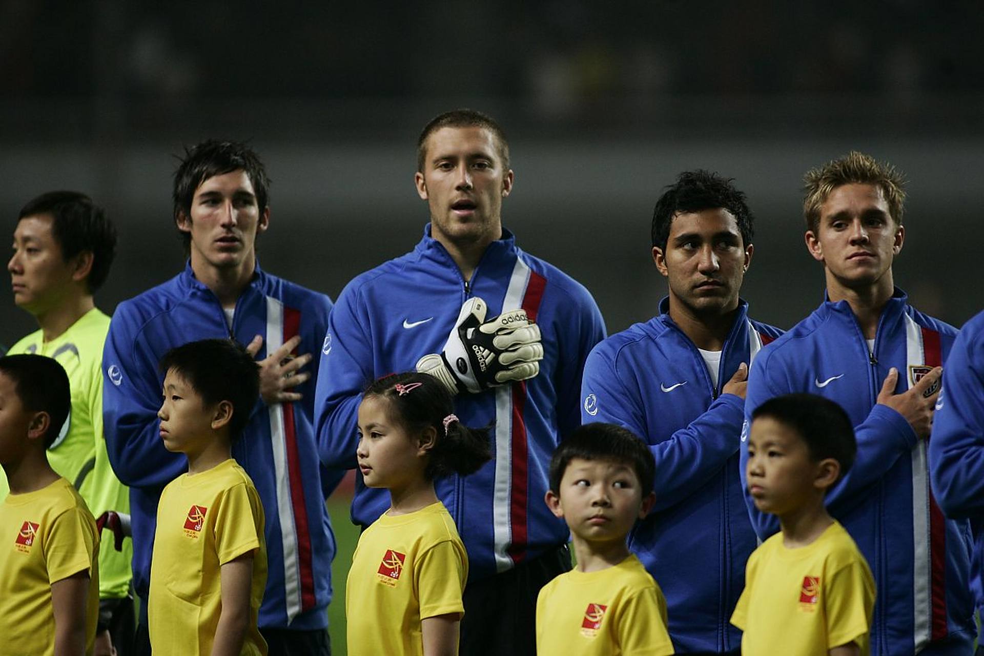 年轻球员崭露头角,展现潜力 年轻球员崭露头角,展现潜力