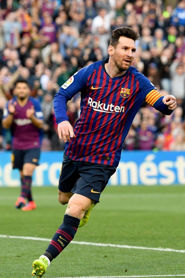 半岛体育新闻-西甲联赛即将迎来新赛季，梅西是否会留队成为热门话题的简单介绍