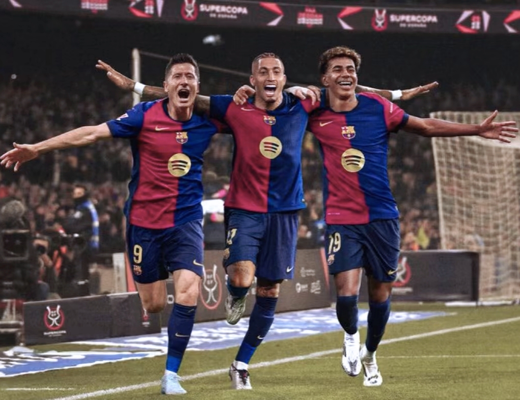 皇马将挑战巴萨豪强,西甲联赛争夺正酣 皇马将挑战巴萨豪强,西甲联赛争夺正酣