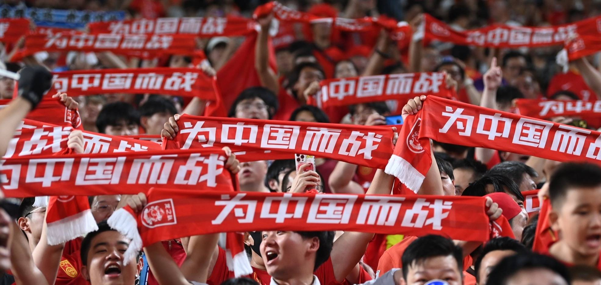 比赛中球队精神高涨,实现胜利 比赛中球队精神高涨,实现胜利