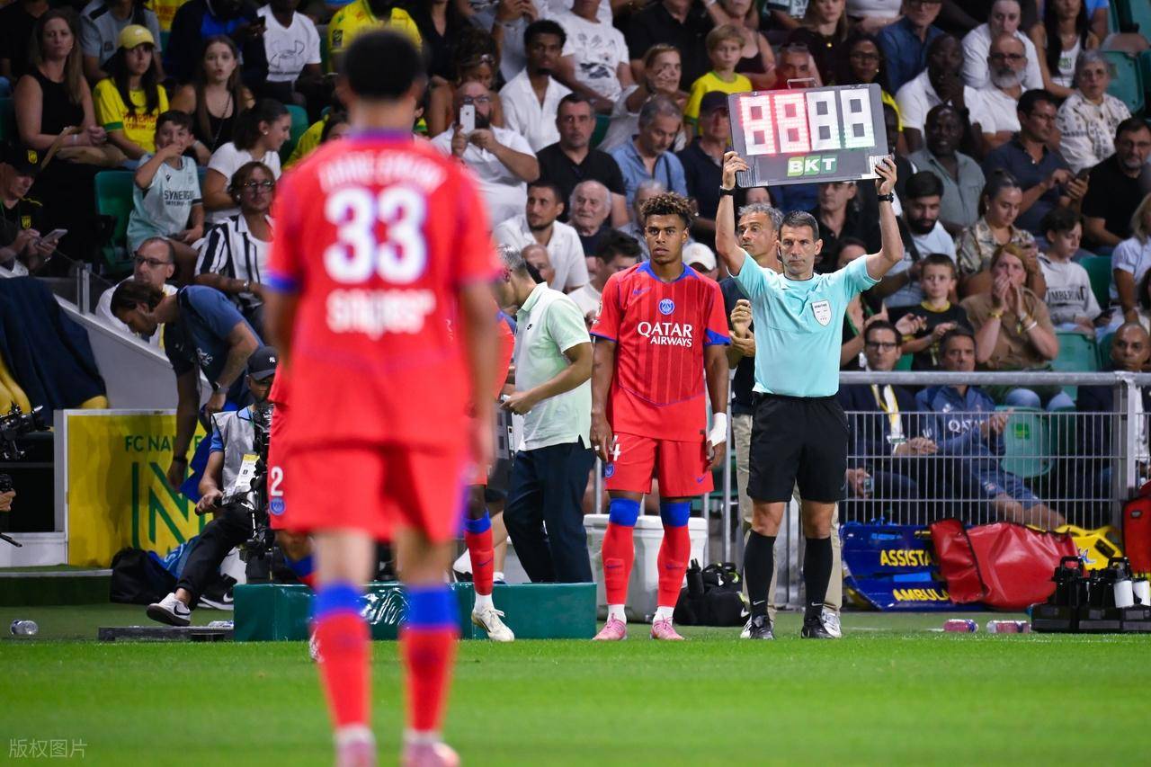 巴黎圣日耳曼实力碾压对手,法甲霸主之姿再现 巴黎圣日耳曼实力碾压对手,法甲霸主之姿再现