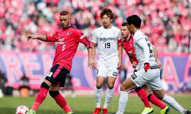 半岛体育在线登录-包含亚眠主场战胜对手，豪取胜利的词条